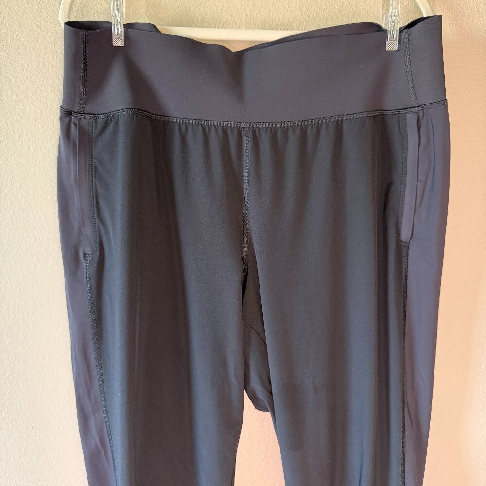 Athleta Run with It Pant Size 1X Black